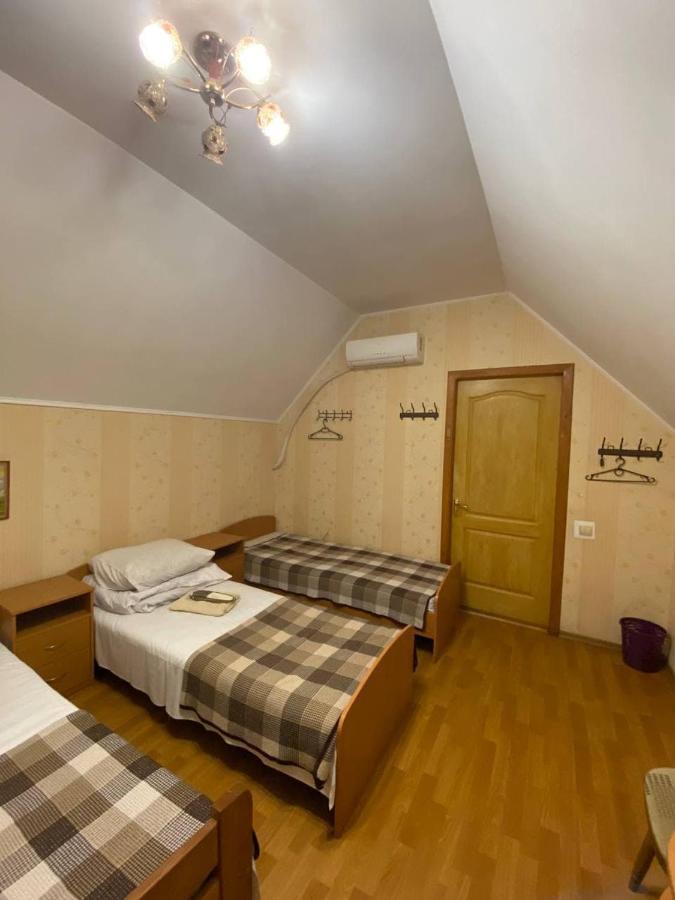 Inn Khlibodarskiy Khlibodarske Exterior photo