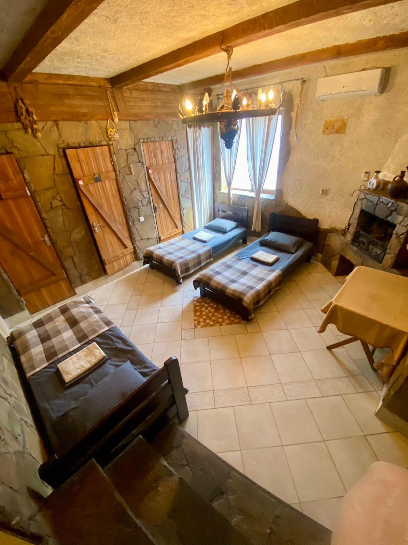 Inn Khlibodarskiy Khlibodarske Exterior photo