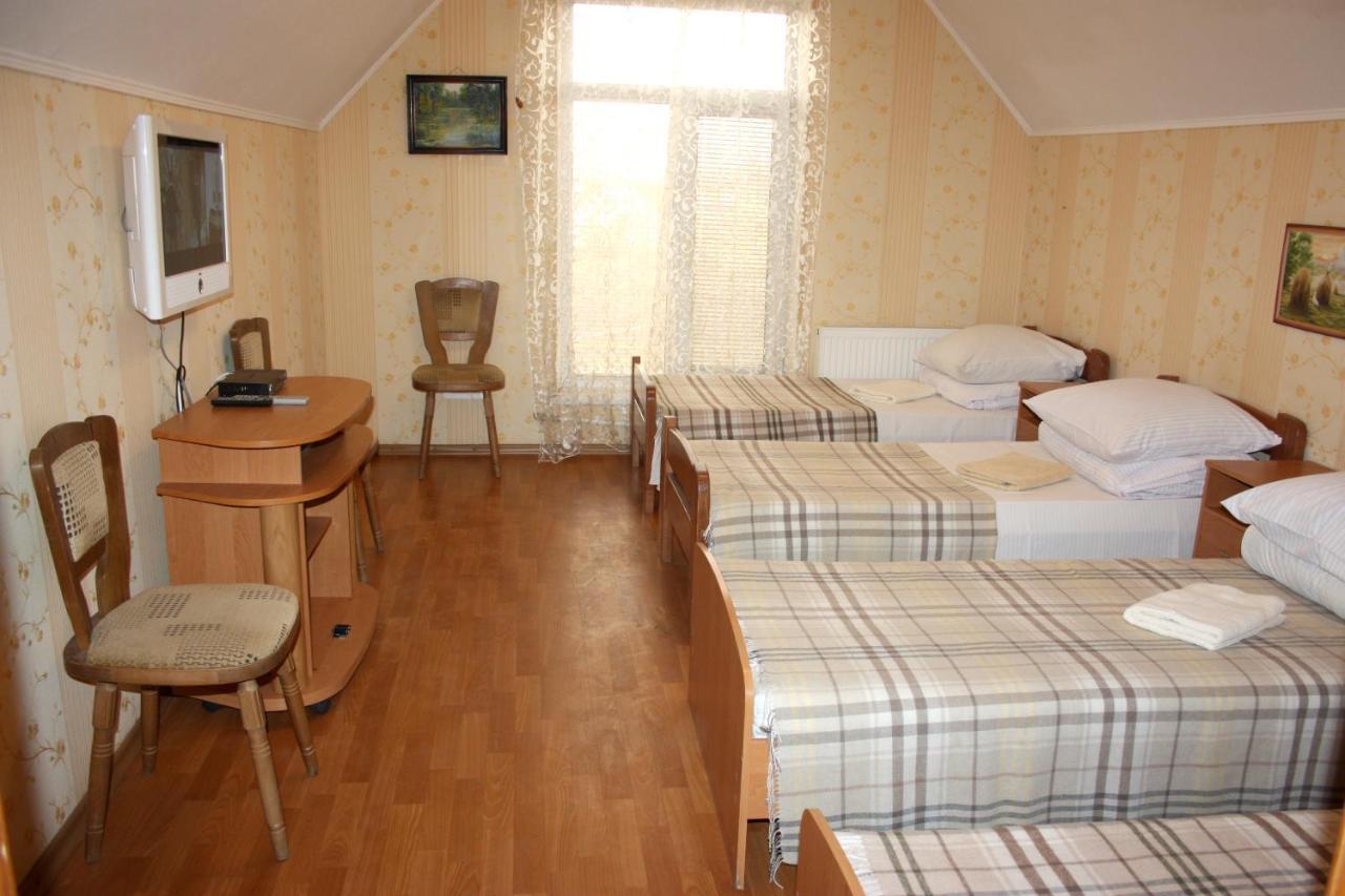 Inn Khlibodarskiy Khlibodarske Exterior photo